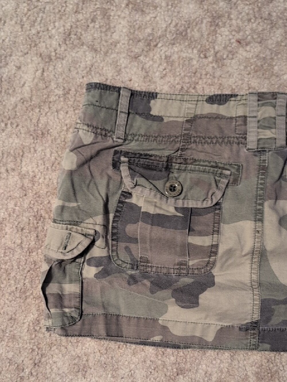 Y2K Abercrombie & Fitch Green Camo Utility Mini Skirt - Picture 9 of 11